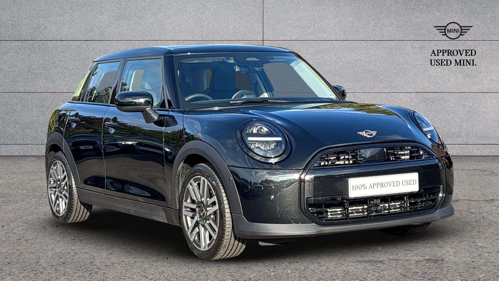 Main listing image - MINI Hatchback 5dr