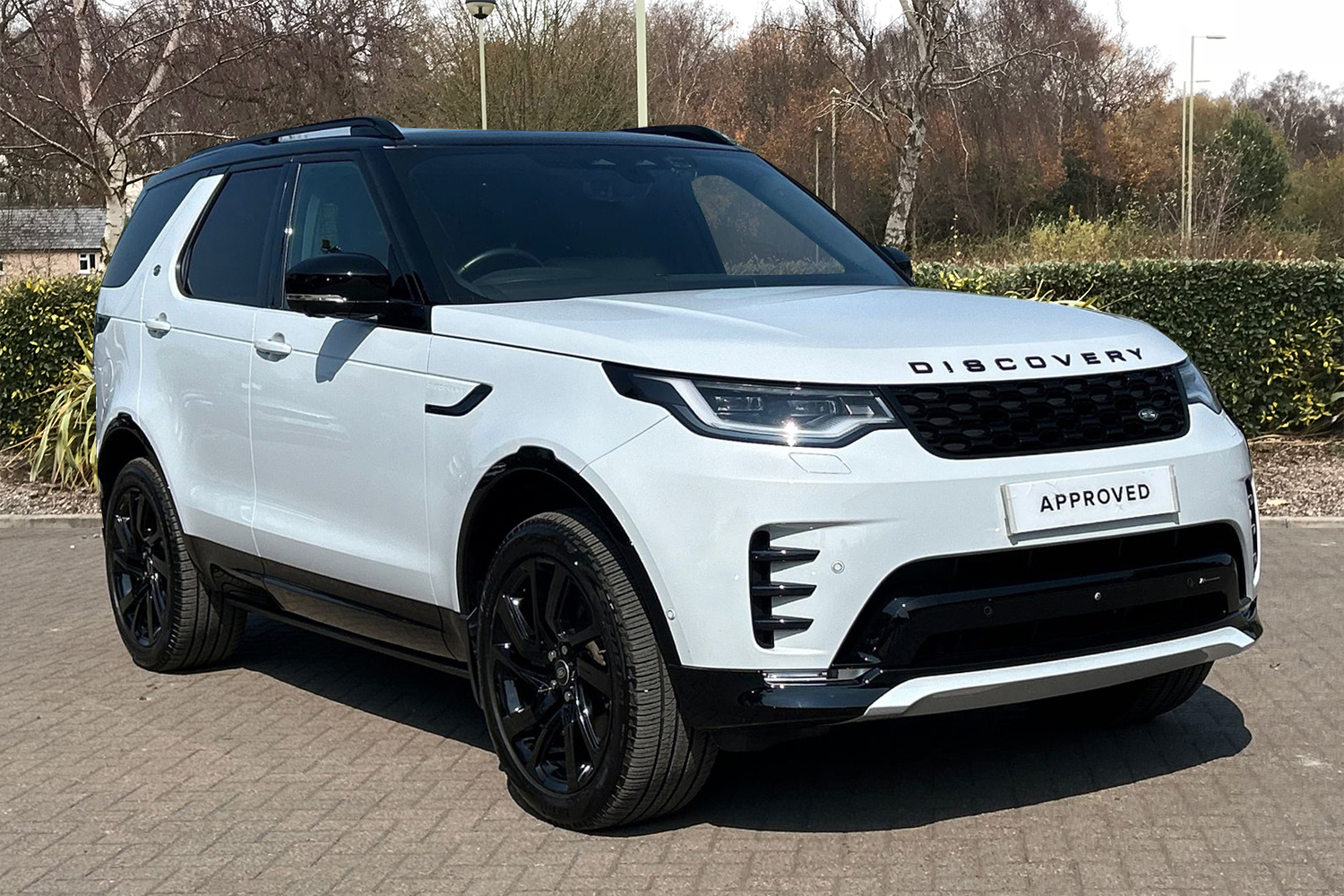 Main listing image - Land Rover Discovery