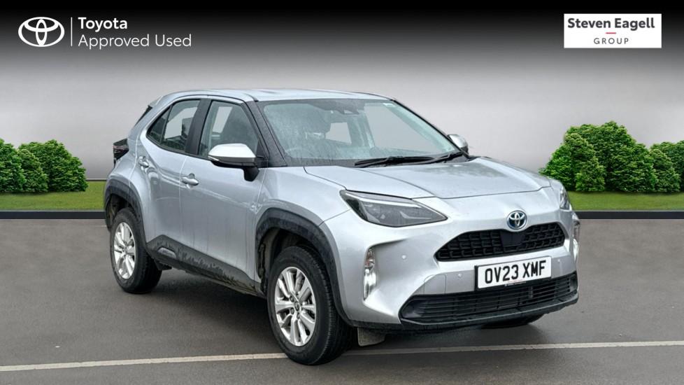 Main listing image - Toyota Yaris Cross