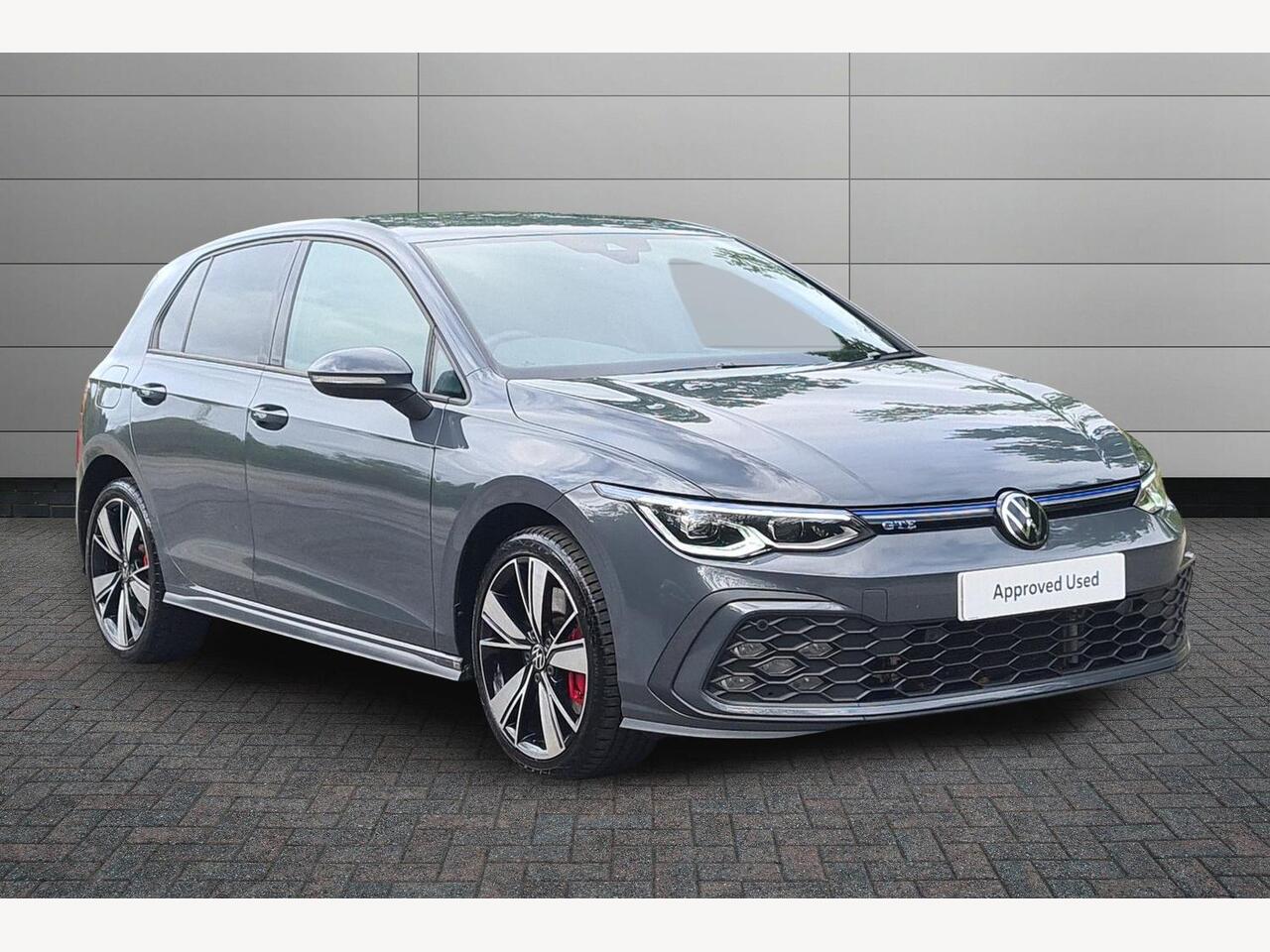 Main listing image - Volkswagen Golf