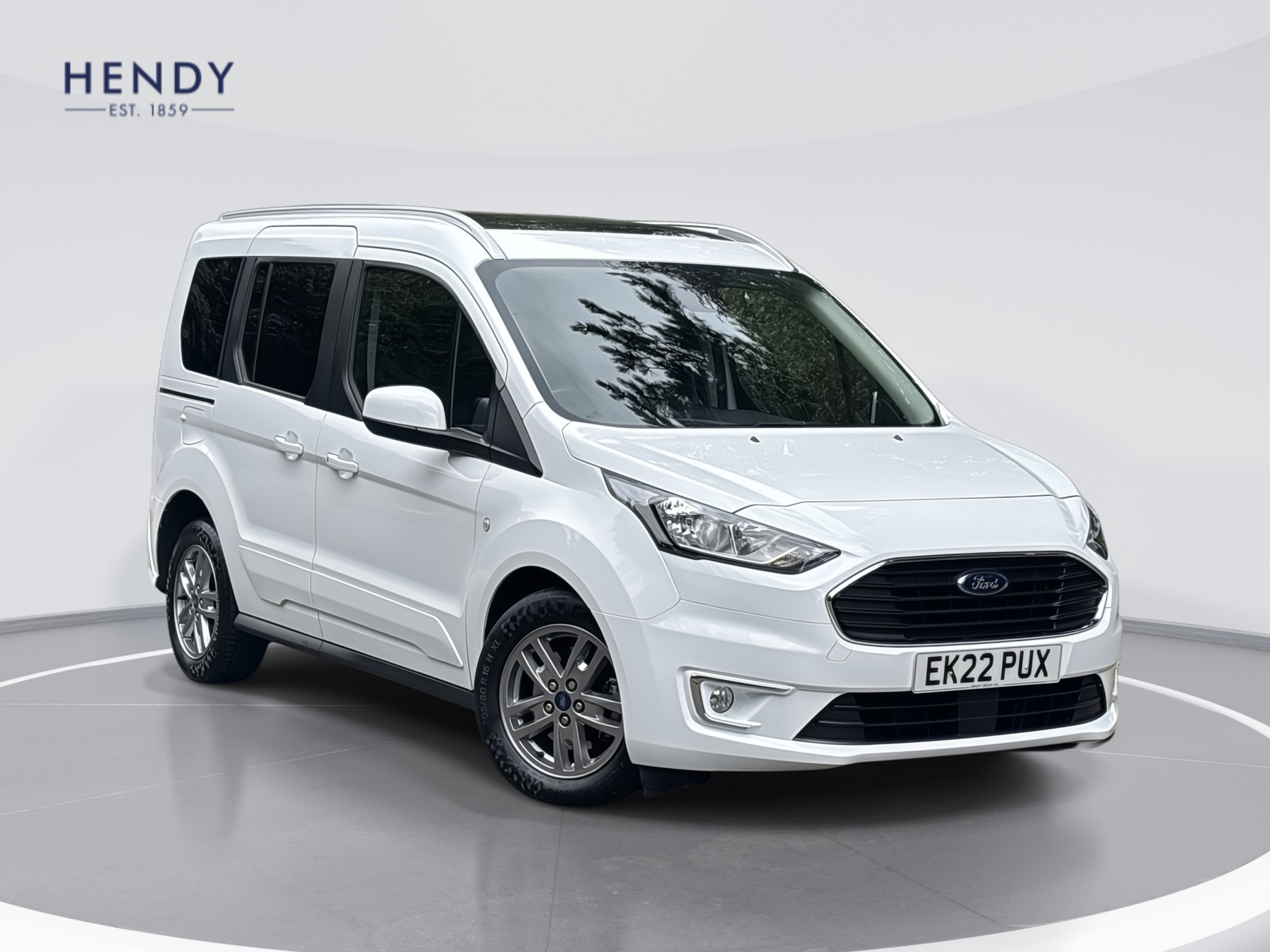 Main listing image - Ford Tourneo Connect