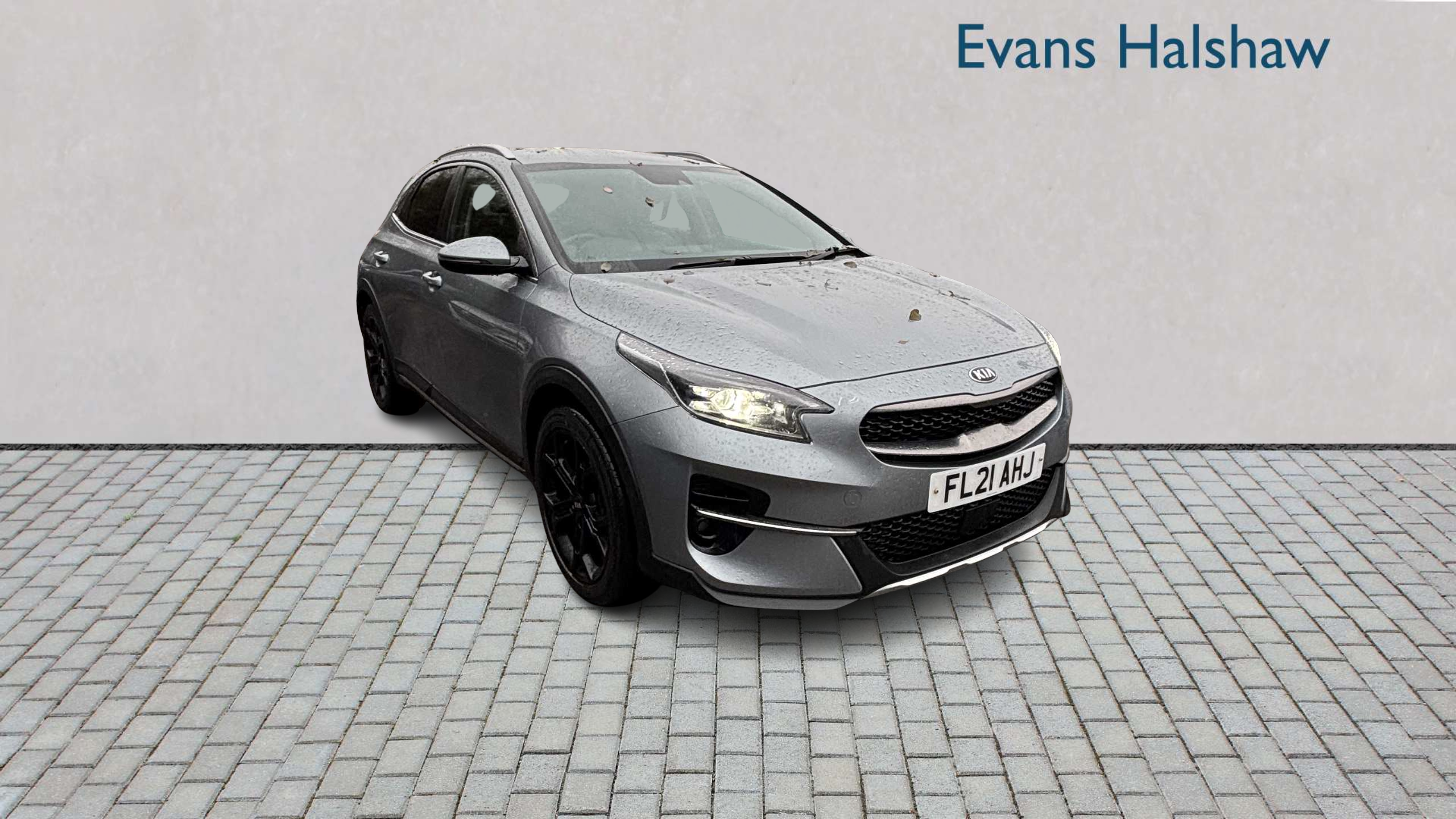 Main listing image - Kia XCeed