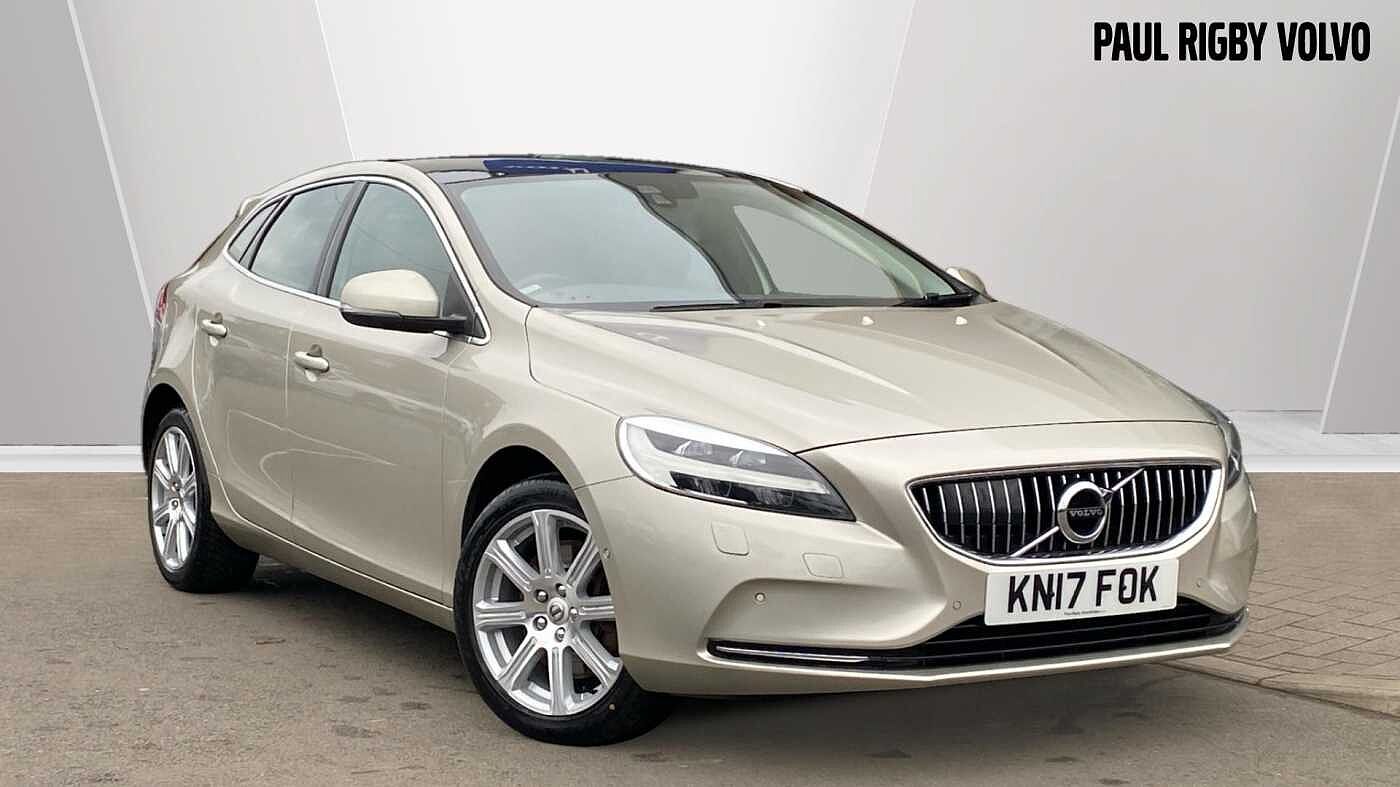 Main listing image - Volvo V40