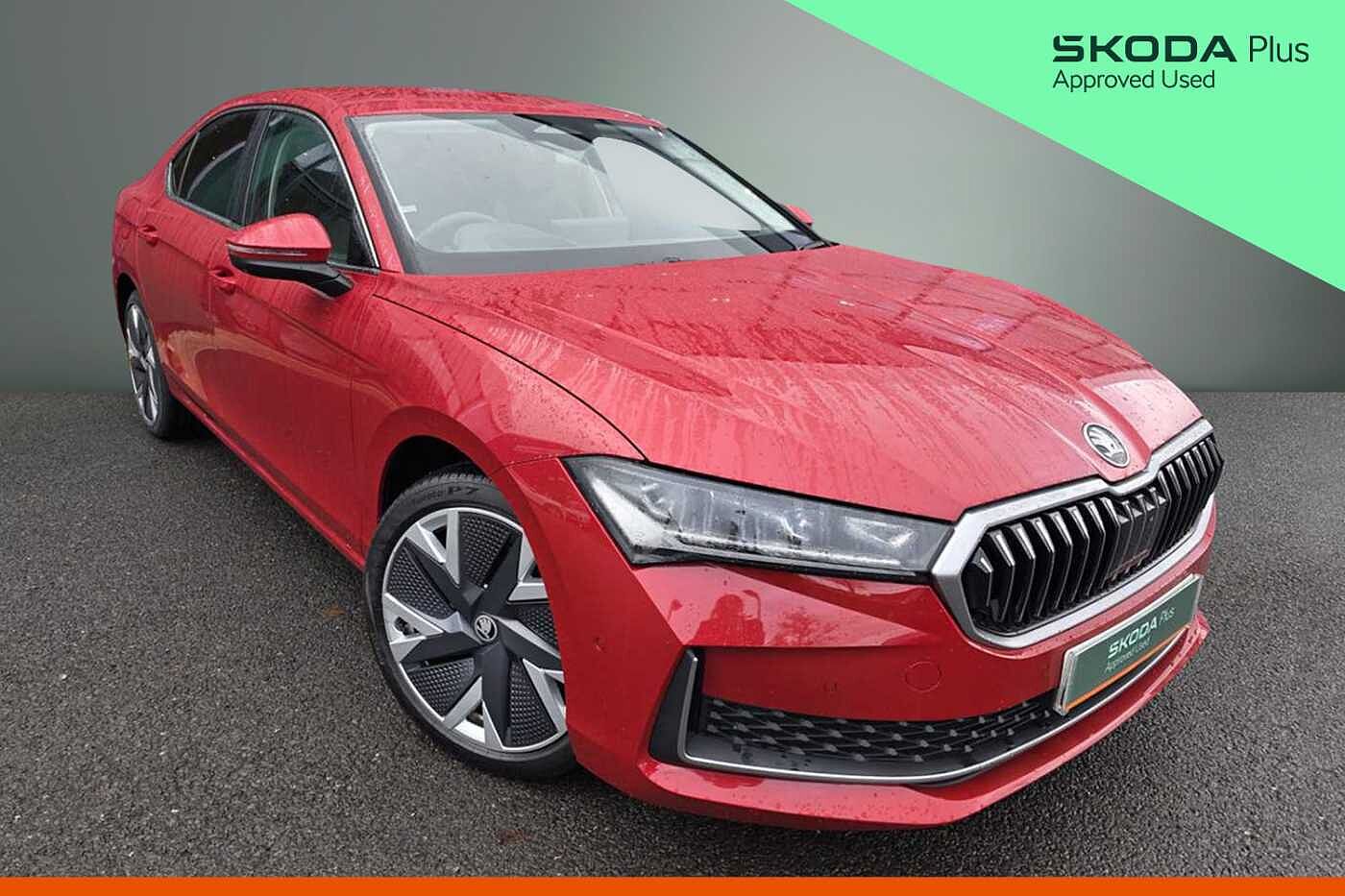 Main listing image - Skoda Superb