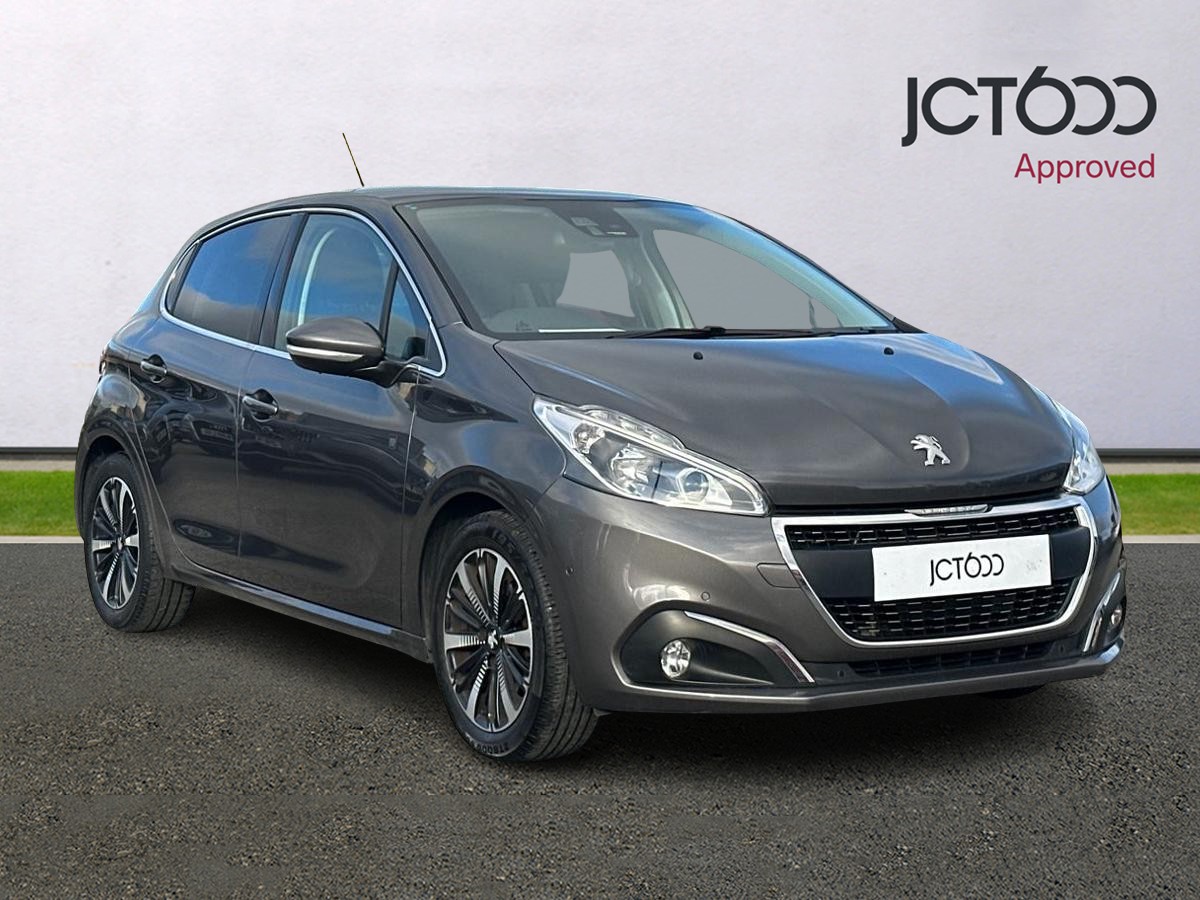 Main listing image - Peugeot 208