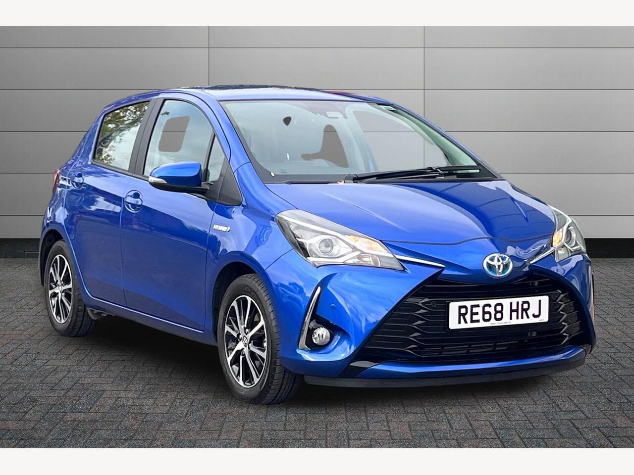 Main listing image - Toyota Yaris