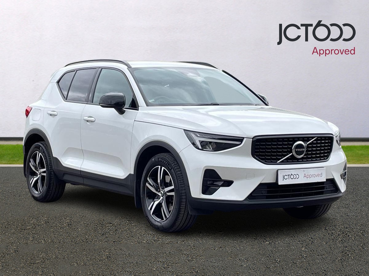 Main listing image - Volvo XC40