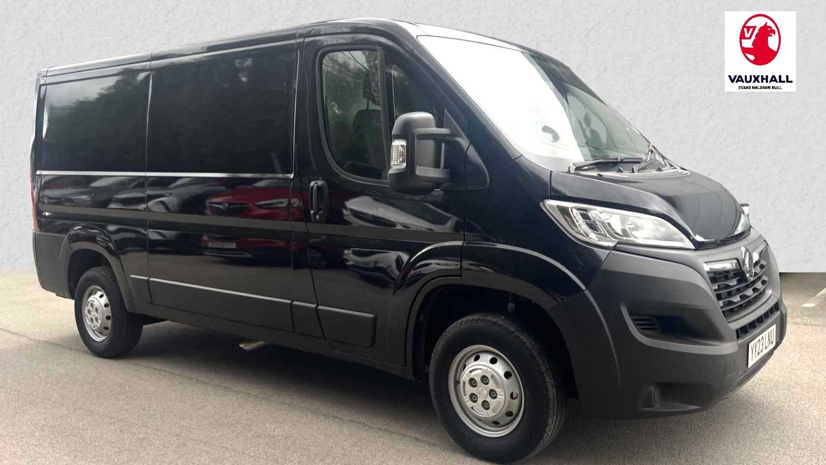 Main listing image - Vauxhall Movano