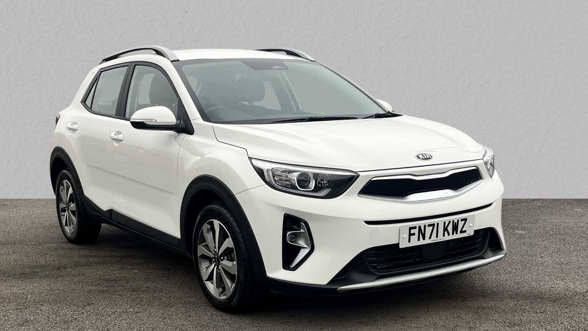 Main listing image - Kia Stonic