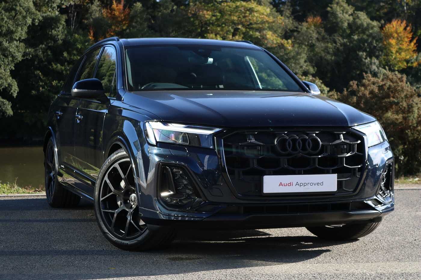 Main listing image - Audi Q7