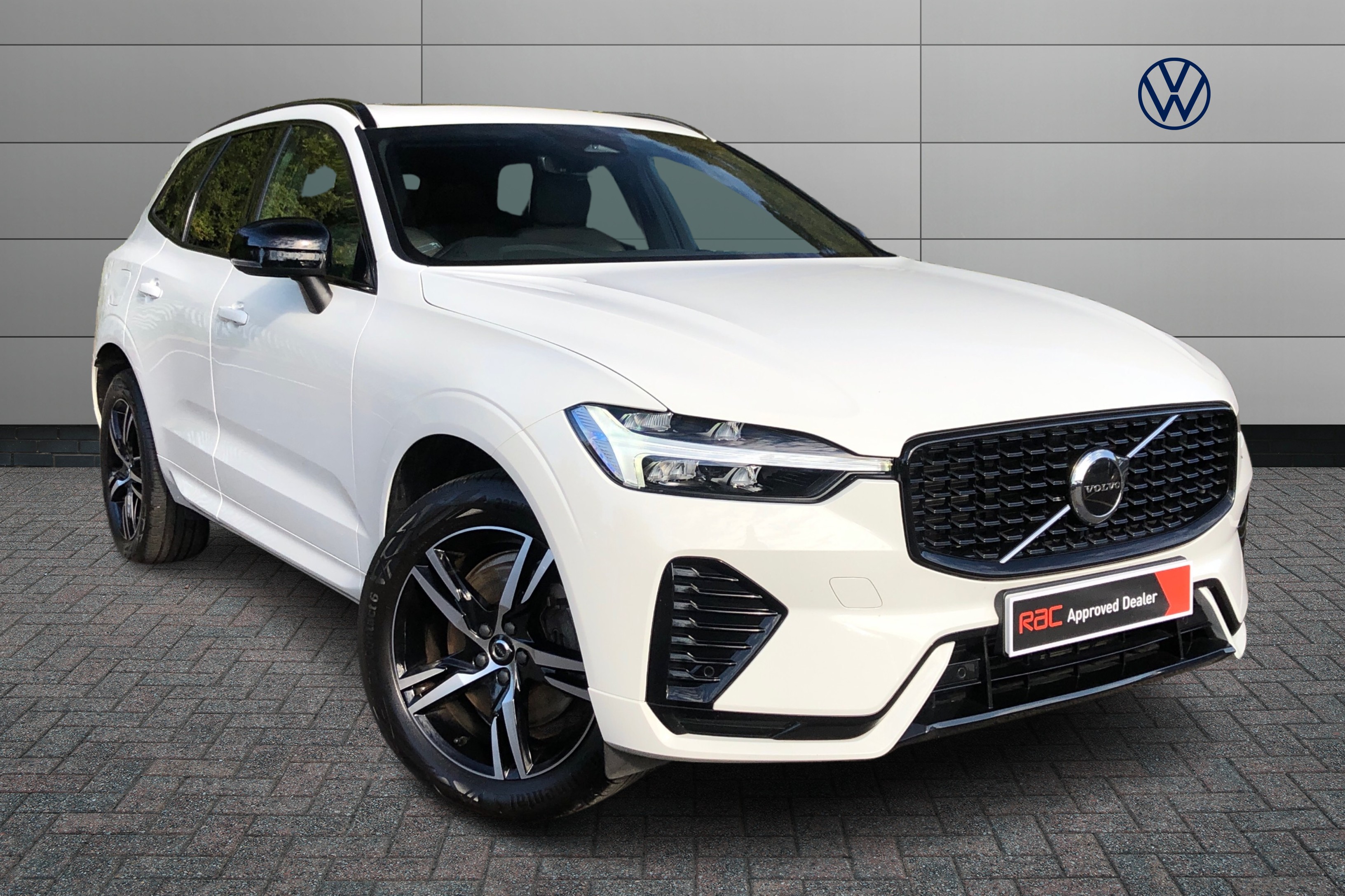 Main listing image - Volvo XC60
