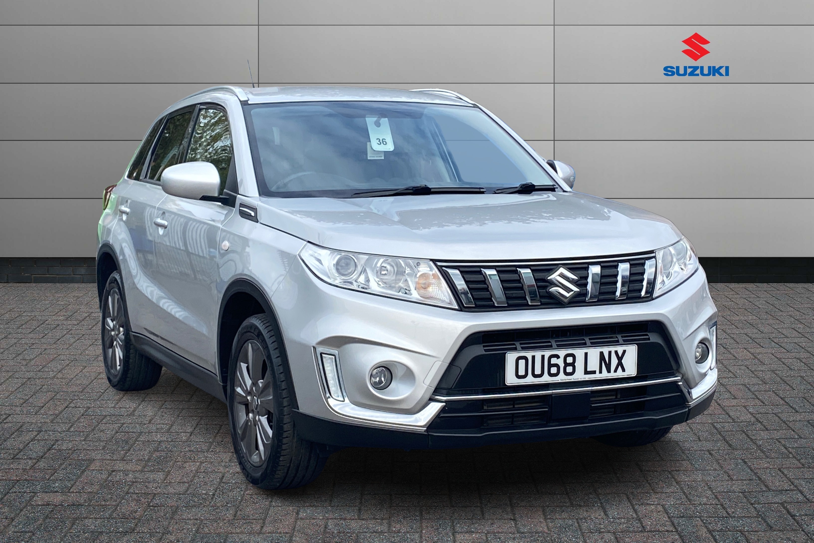 Main listing image - Suzuki Vitara