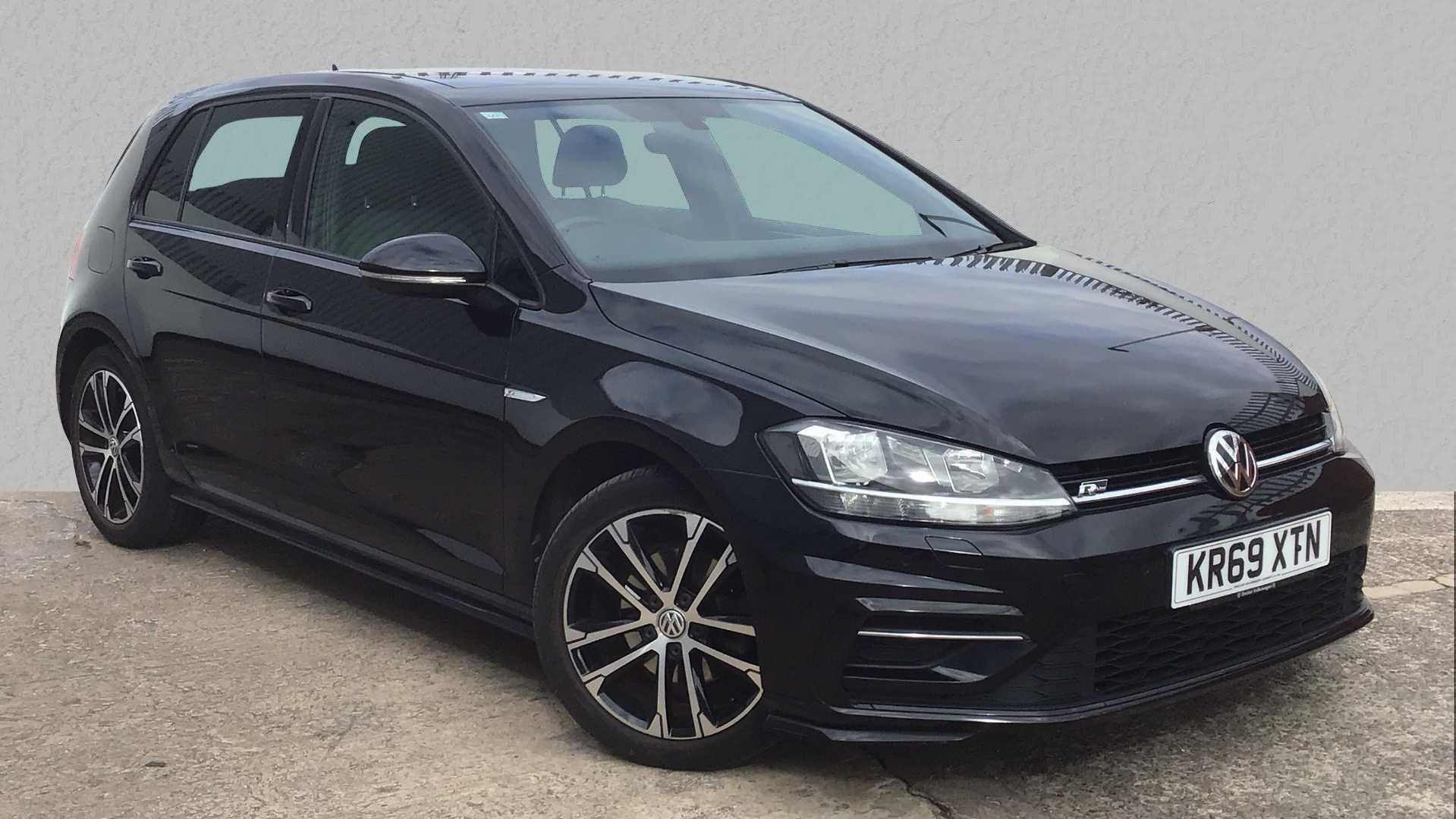 Main listing image - Volkswagen Golf