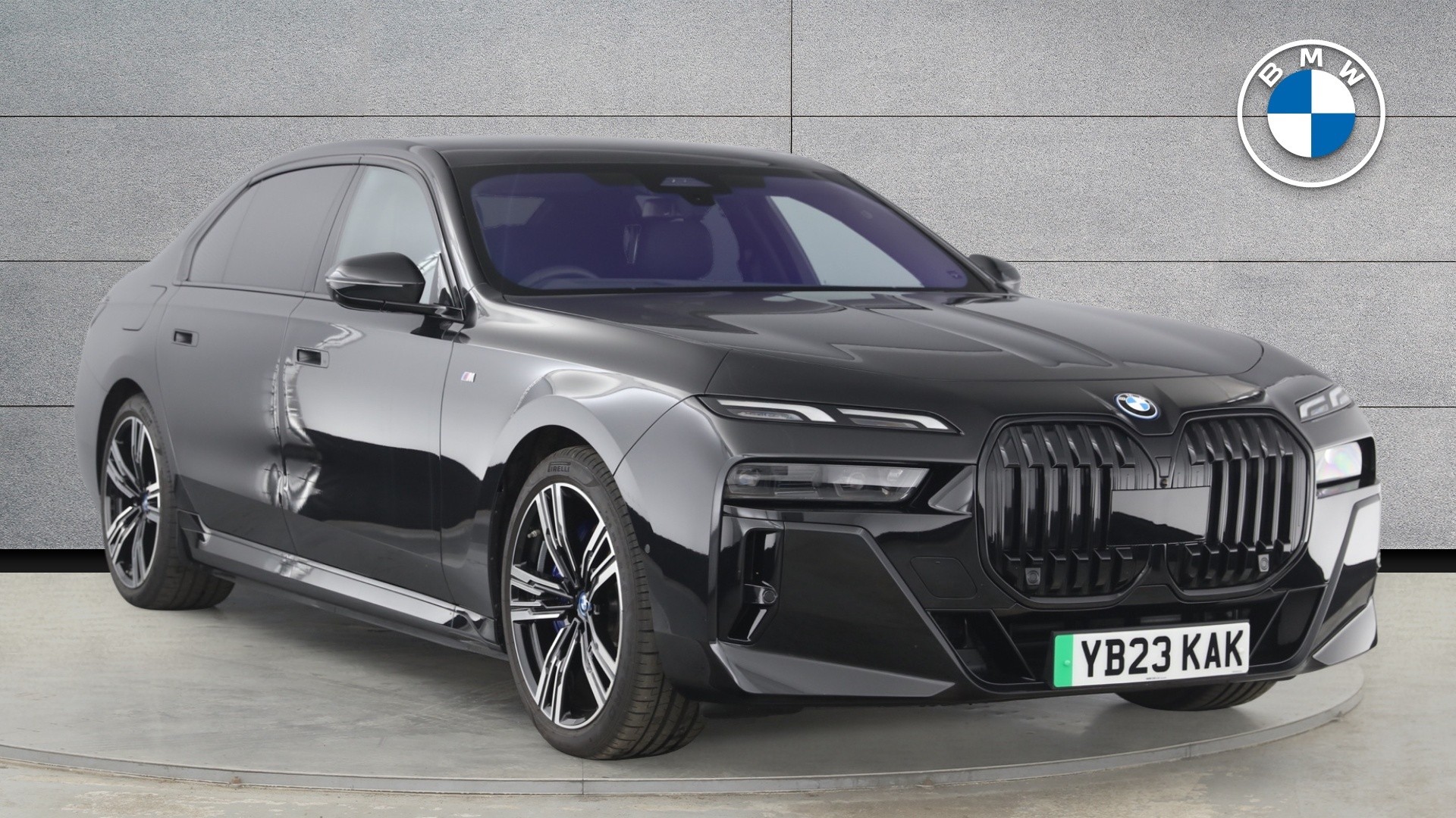 Main listing image - BMW i7