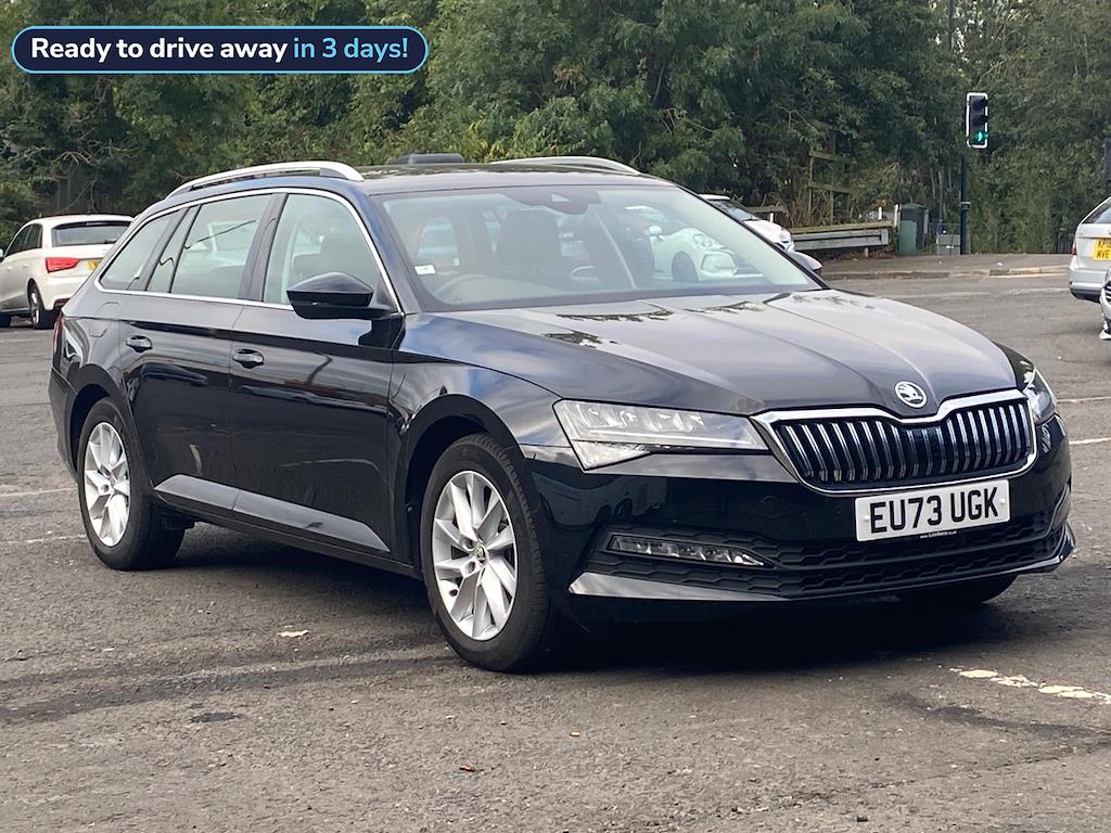 Main listing image - Skoda Superb Estate