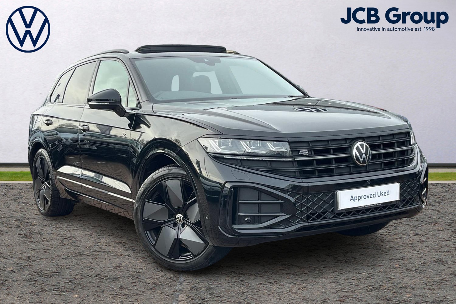 Main listing image - Volkswagen Touareg