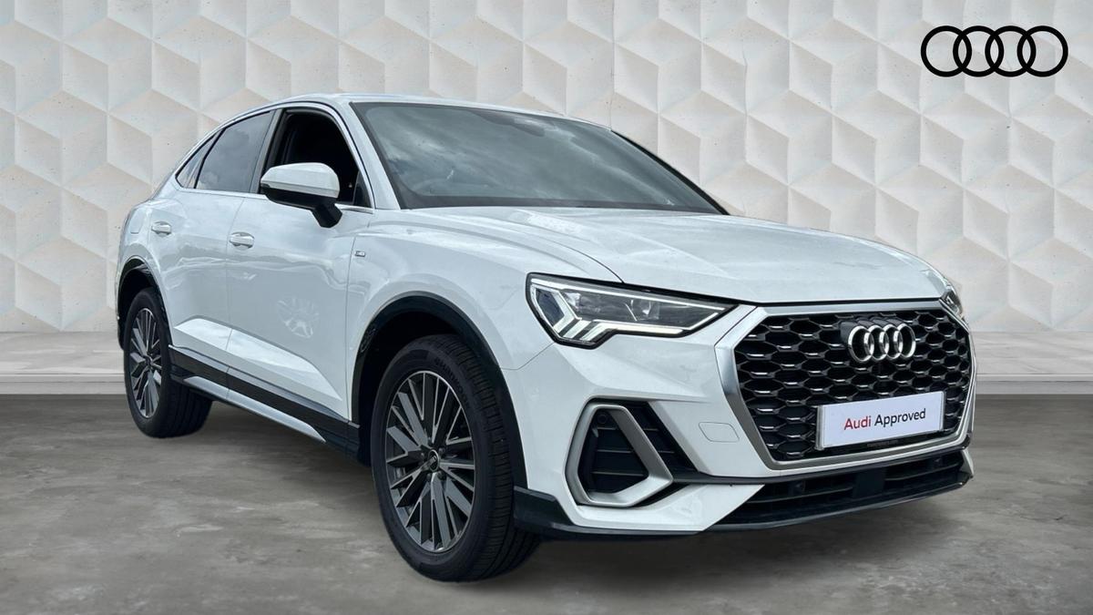 Main listing image - Audi Q3