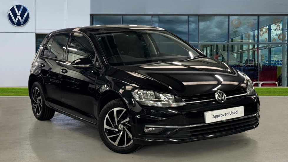 Main listing image - Volkswagen Golf