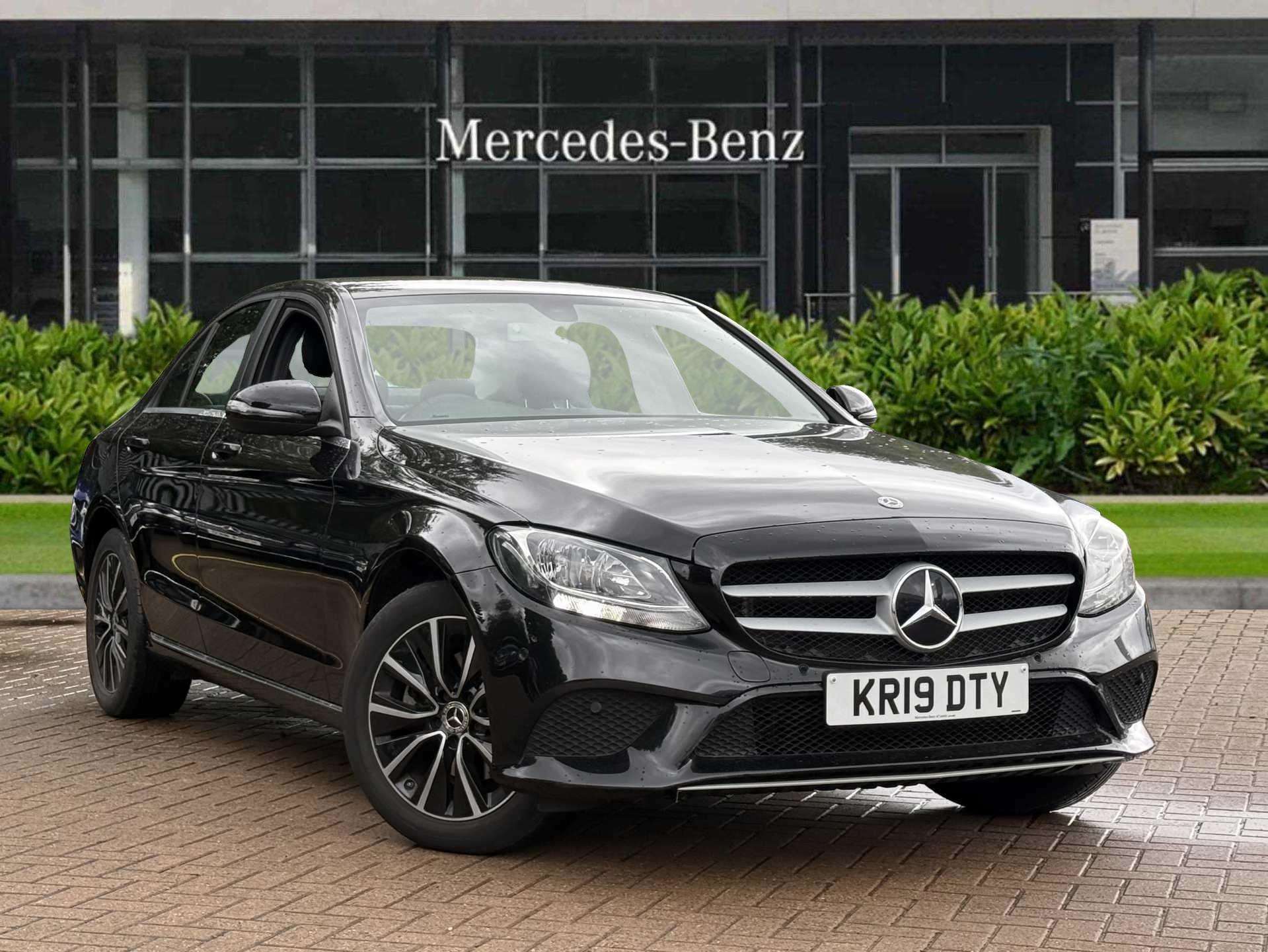 Main listing image - Mercedes-Benz C-Class