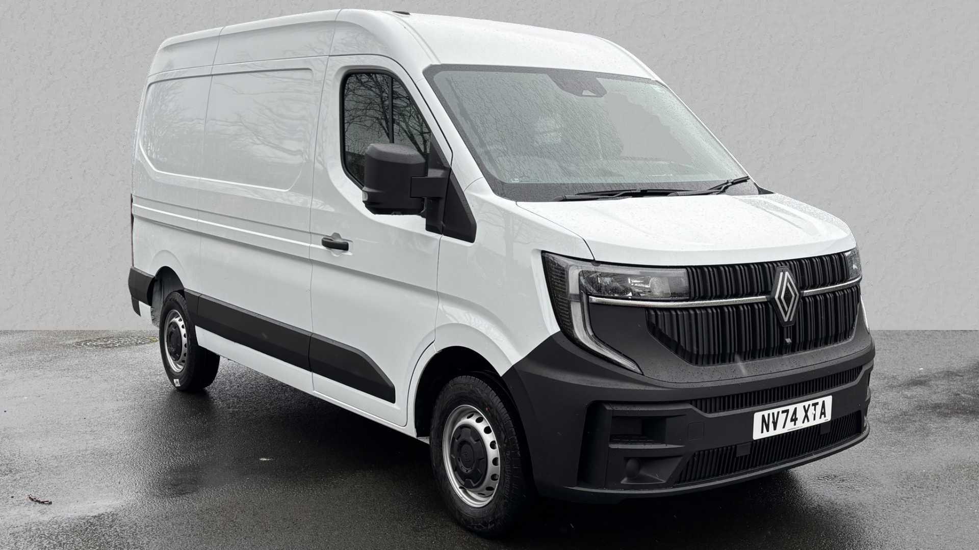 Main listing image - Renault Master