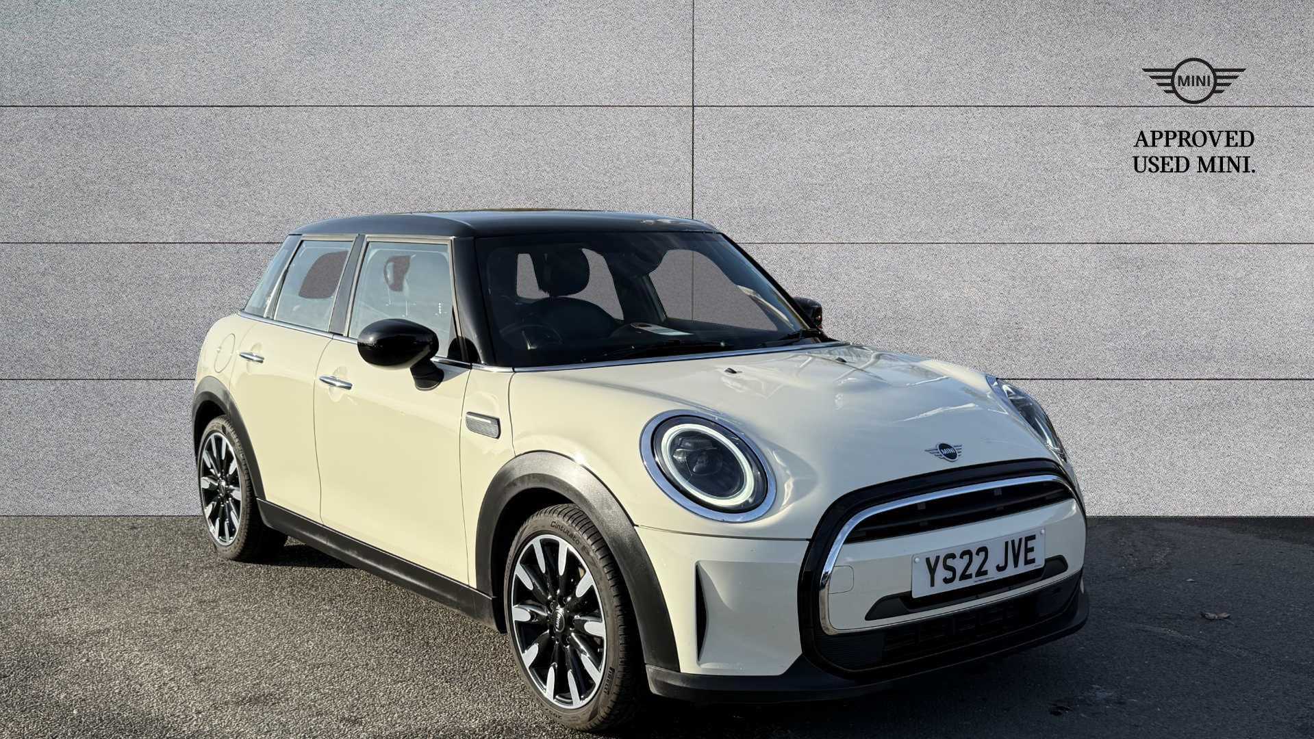 Main listing image - MINI Hatchback 5dr