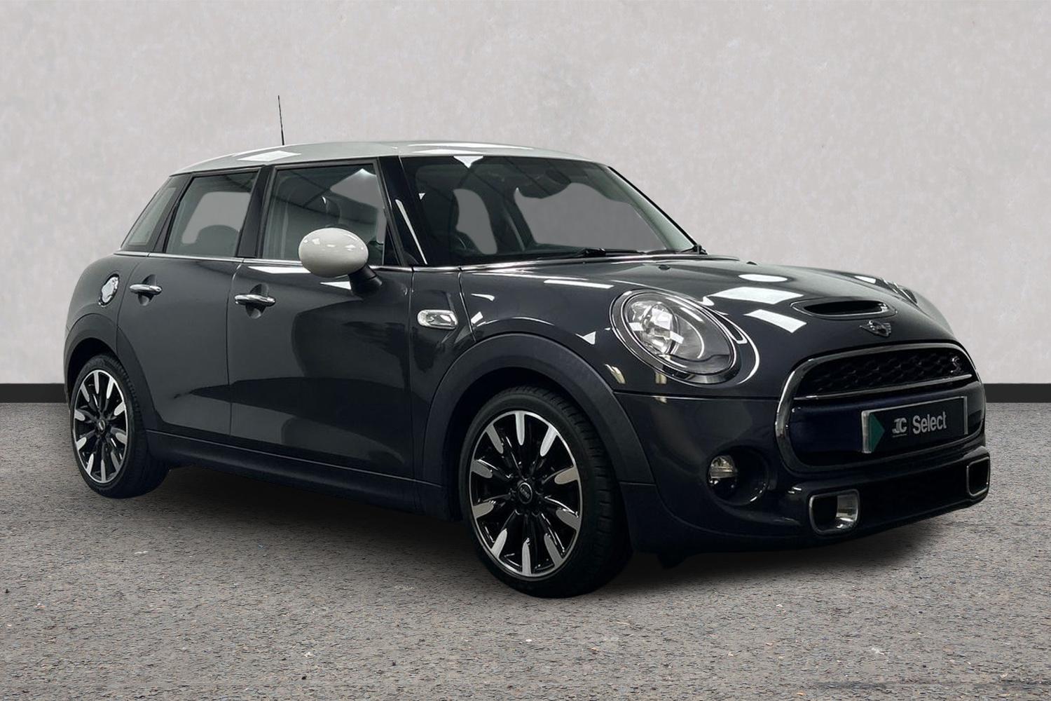 Main listing image - MINI Hatchback