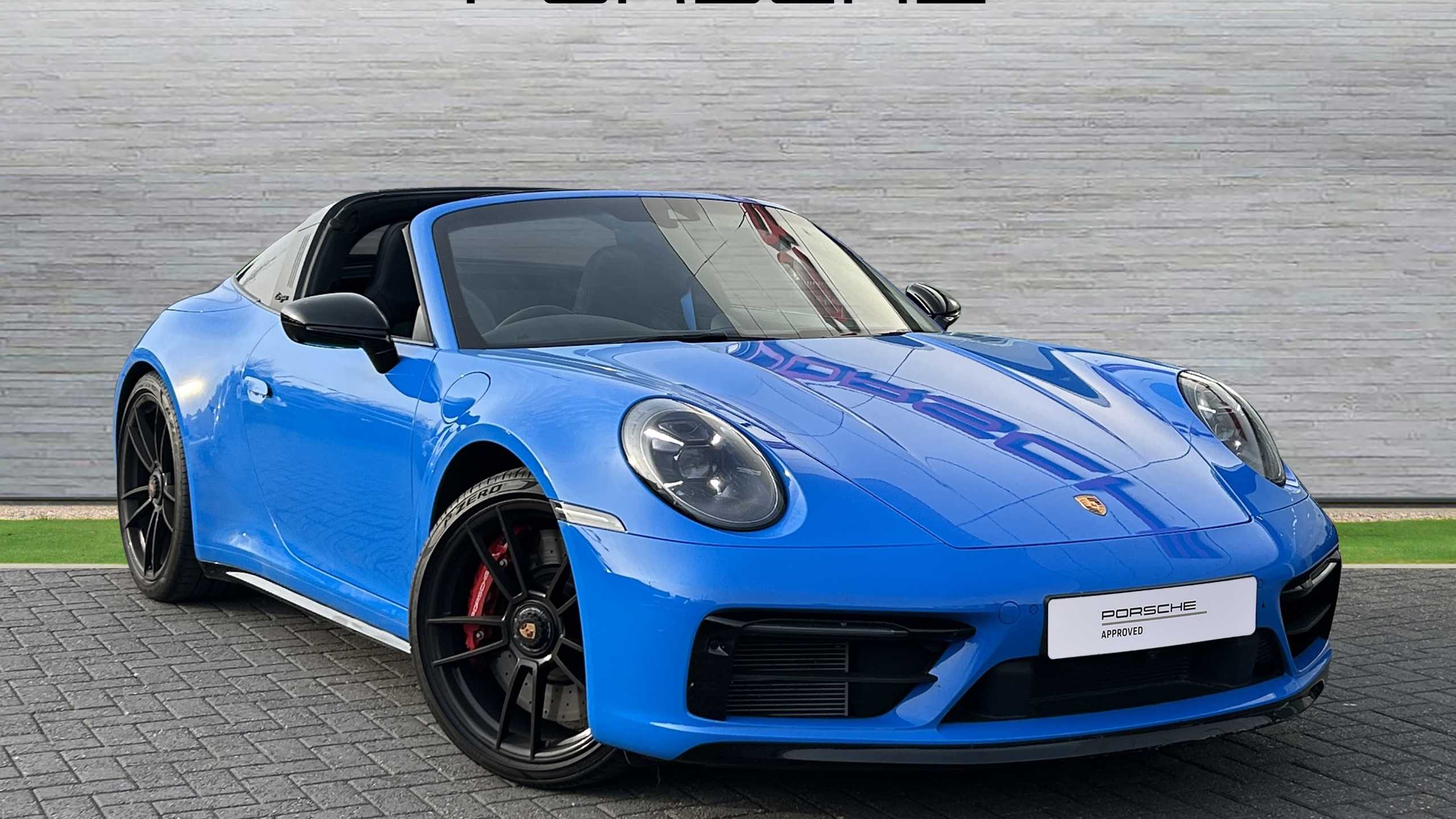 Main listing image - Porsche 911