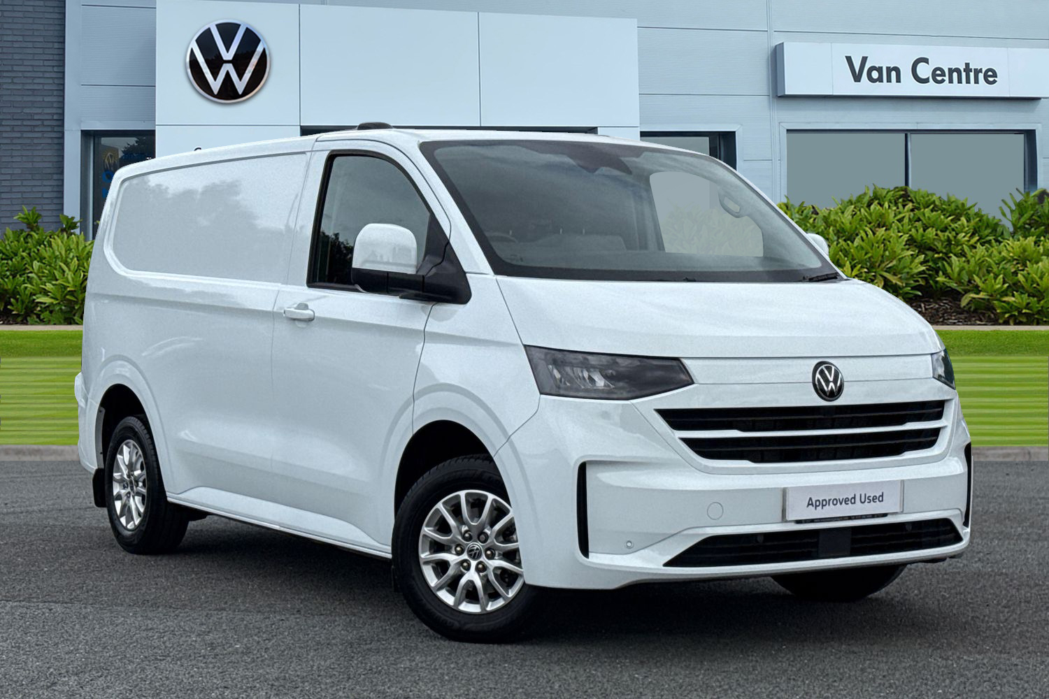 Main listing image - Volkswagen Transporter