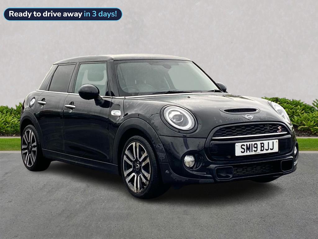 Main listing image - MINI Hatchback 5dr