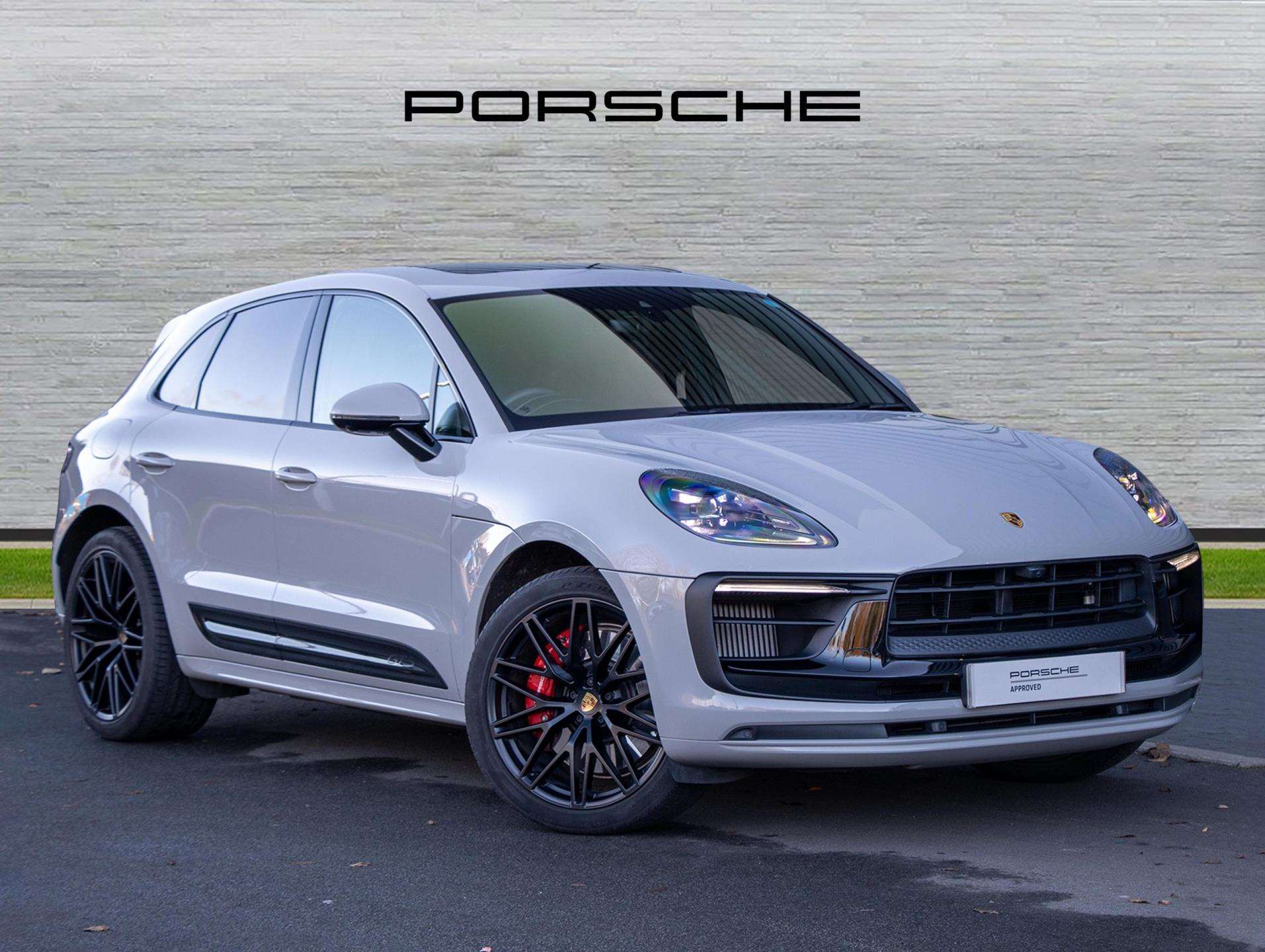 Main listing image - Porsche Macan