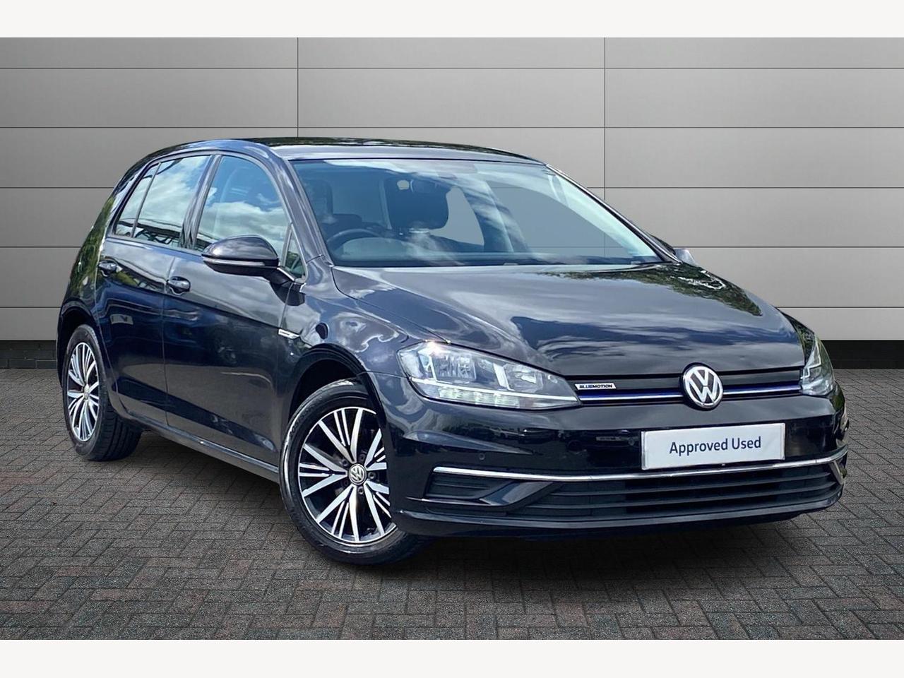 Main listing image - Volkswagen Golf