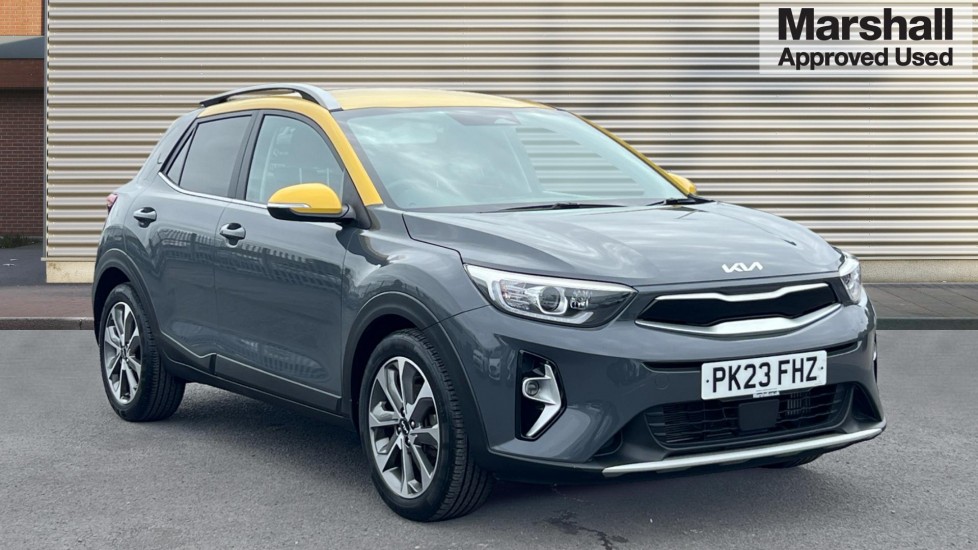 Main listing image - Kia Stonic