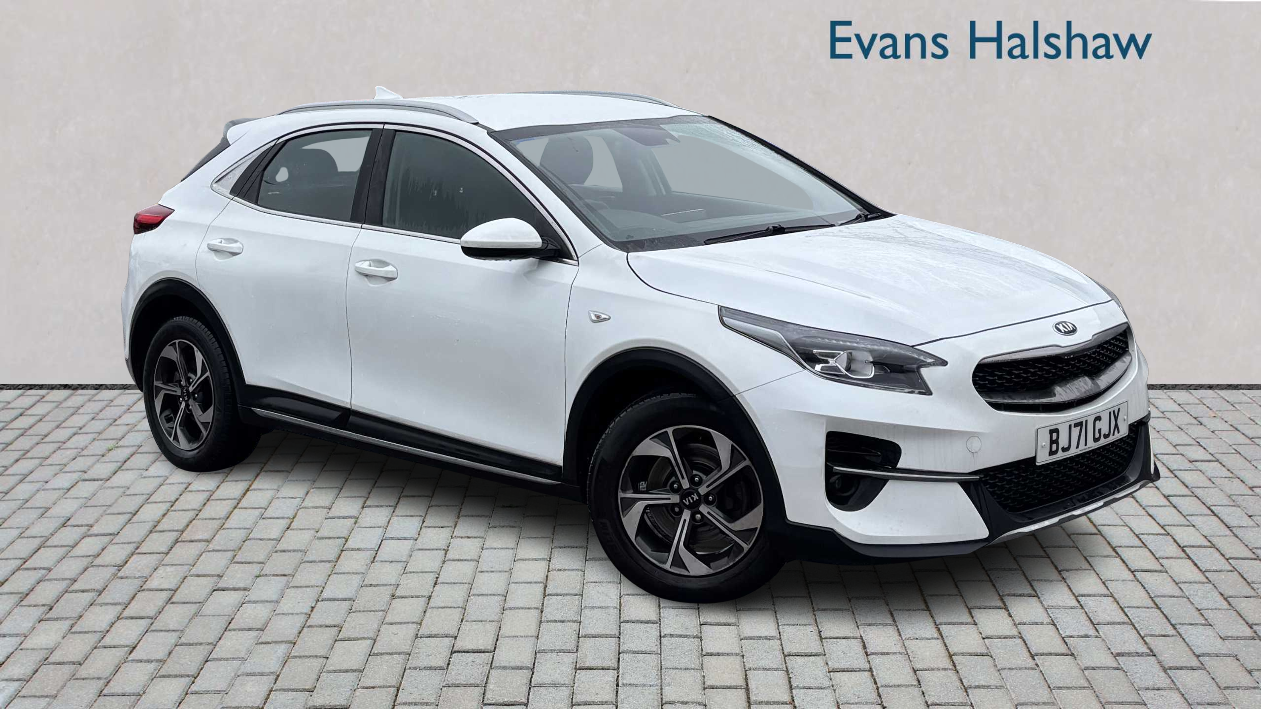 Main listing image - Kia XCeed