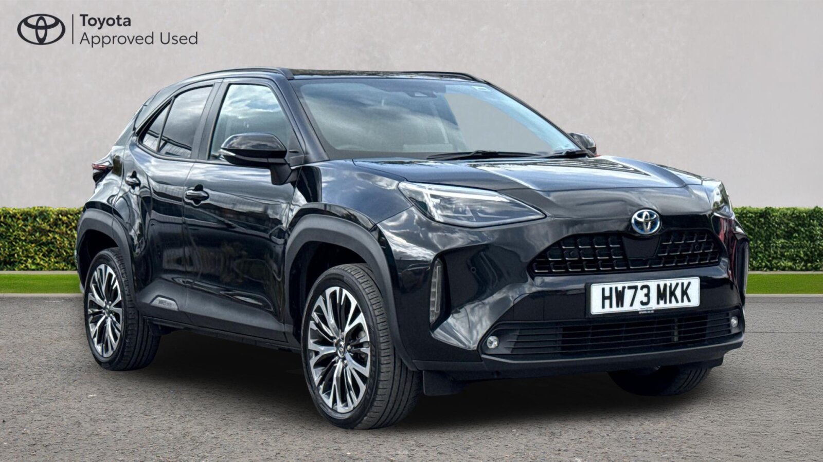 Main listing image - Toyota Yaris Cross