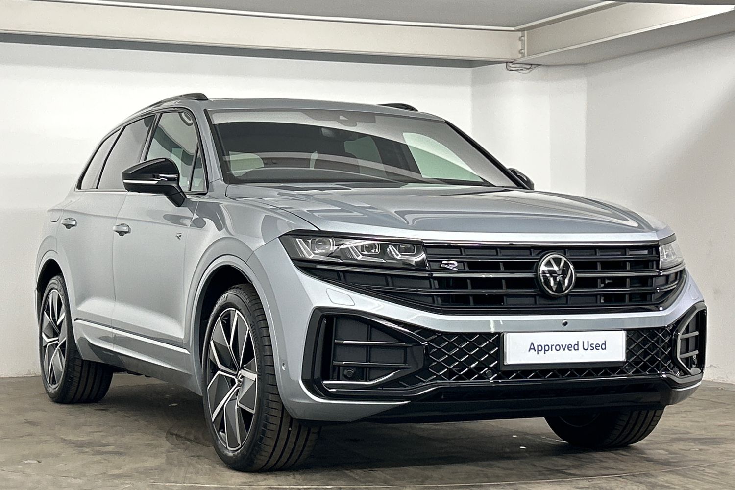 Main listing image - Volkswagen Touareg