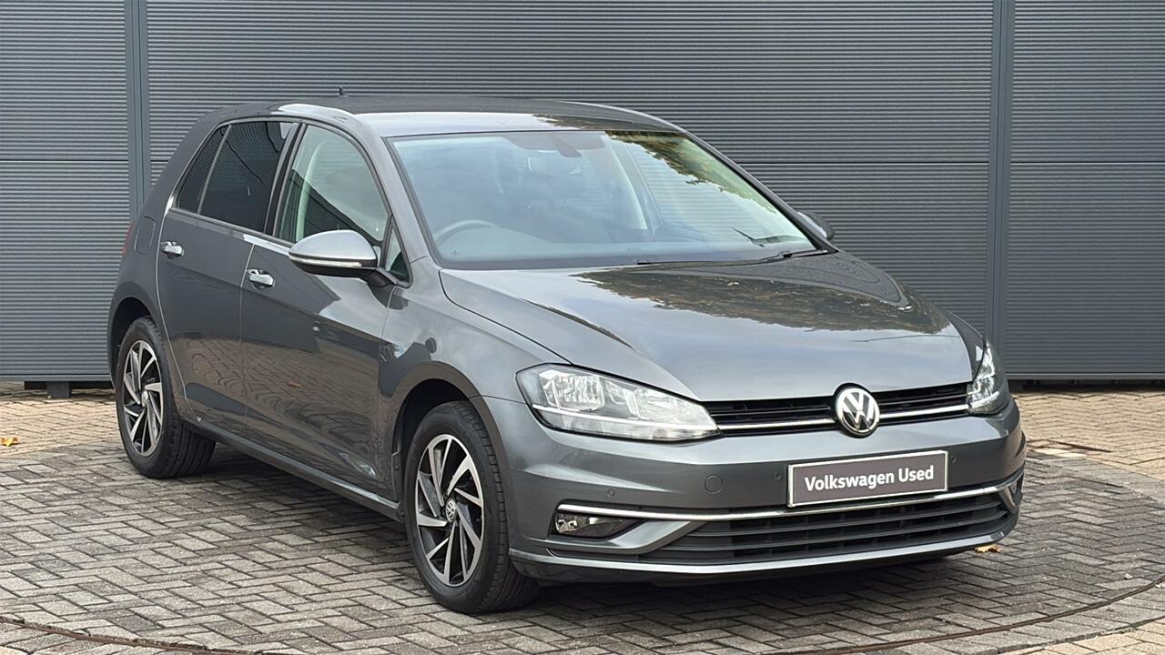 Main listing image - Volkswagen Golf