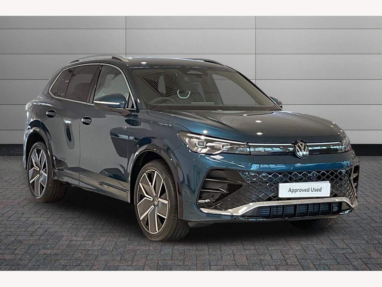 Main listing image - Volkswagen Tiguan