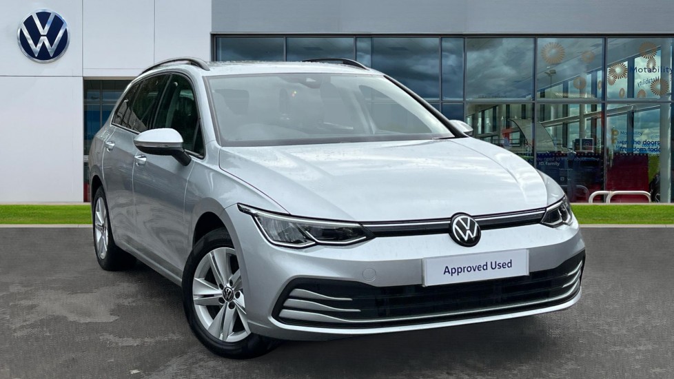 Main listing image - Volkswagen Golf Estate