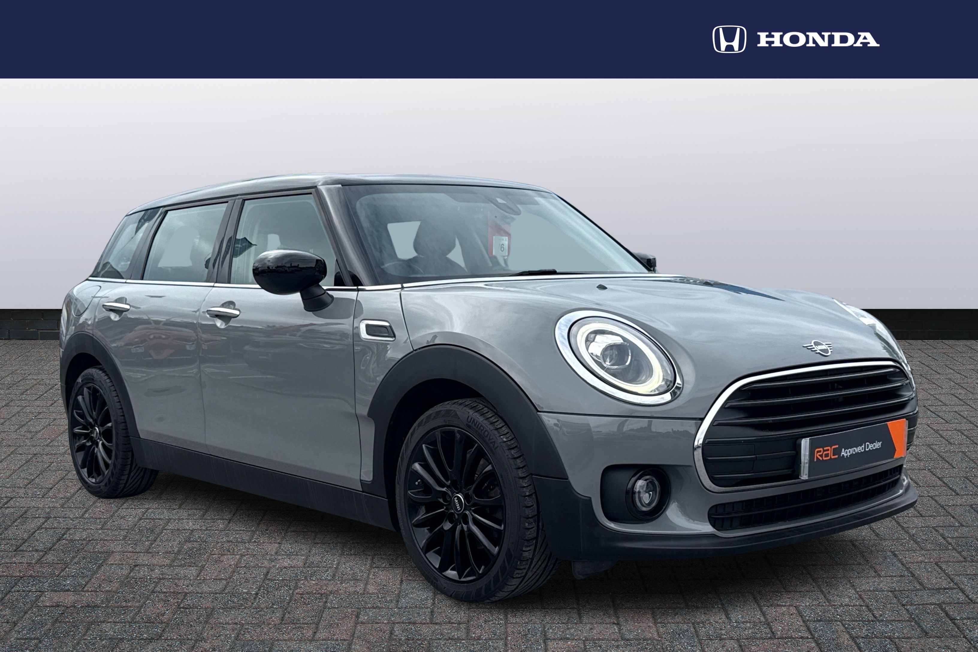 Main listing image - MINI Clubman