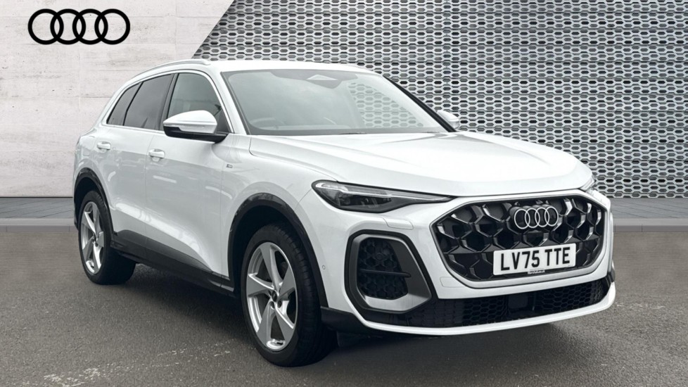 Main listing image - Audi Q5