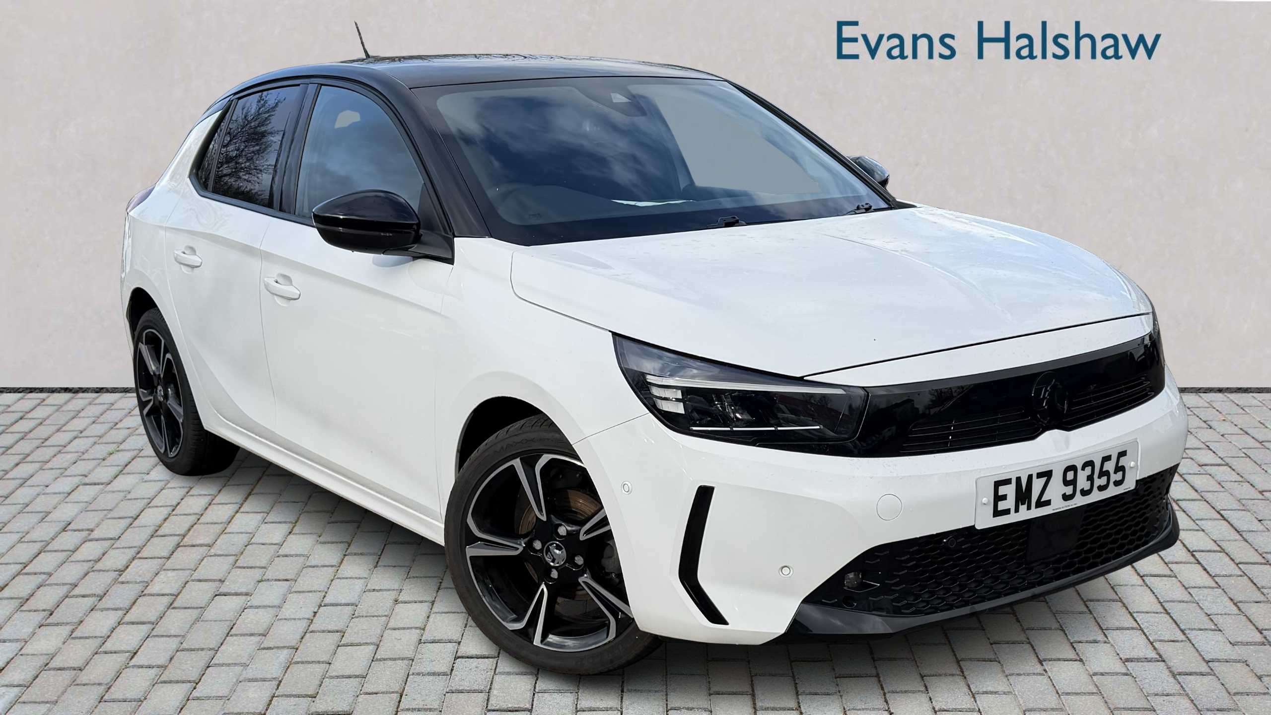 Main listing image - Vauxhall Corsa