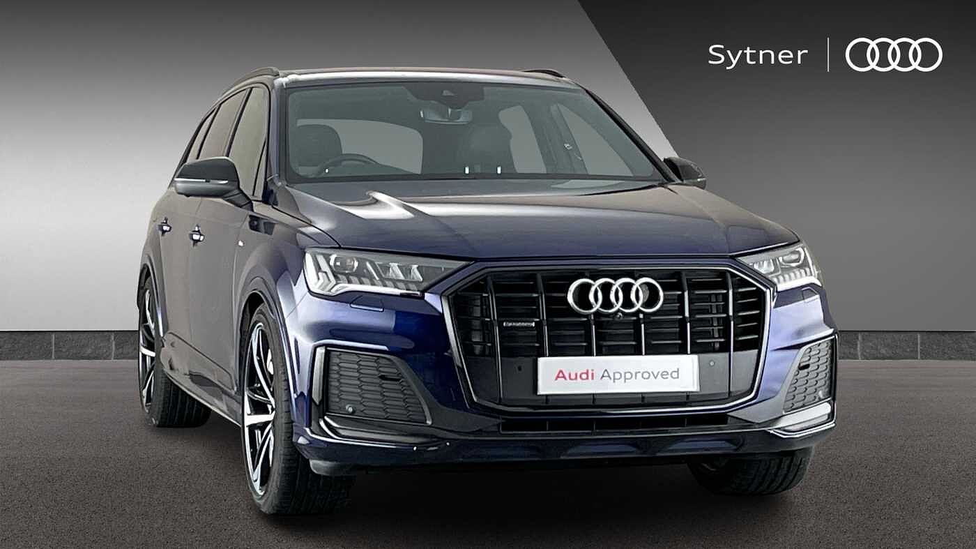 Main listing image - Audi Q7