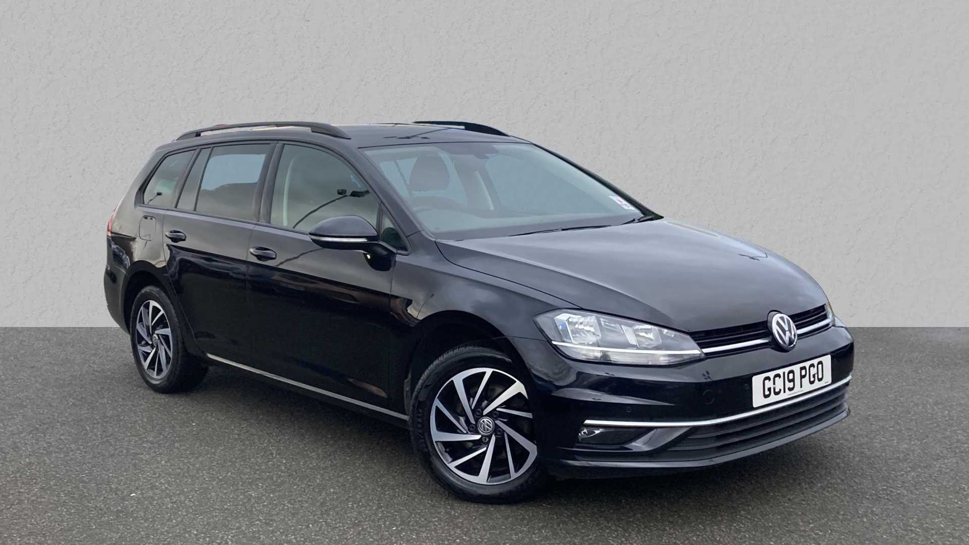 Main listing image - Volkswagen Golf Estate