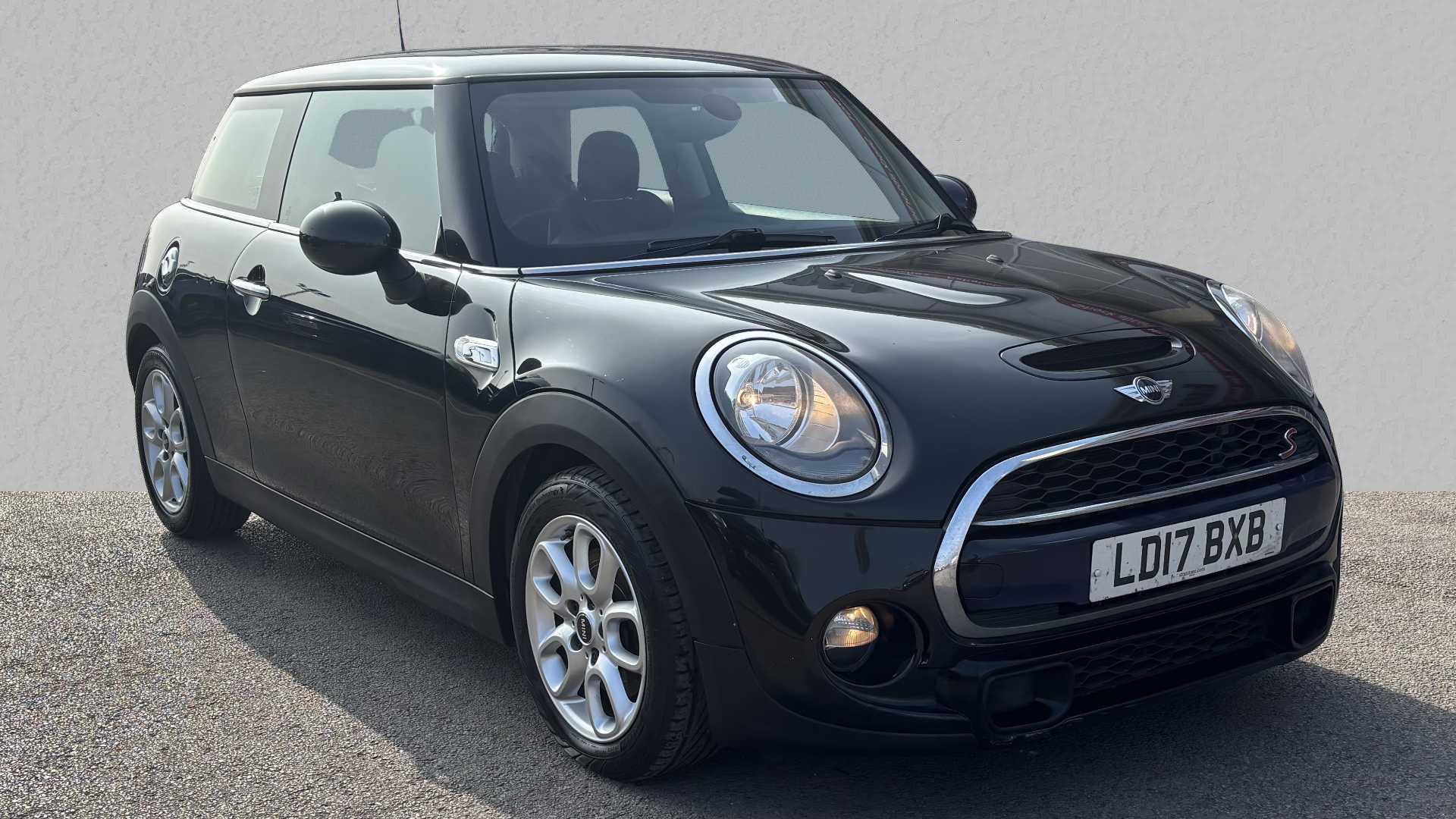 Main listing image - MINI Hatchback