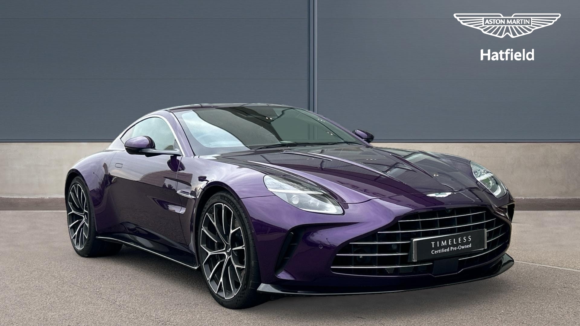 Main listing image - Aston Martin Vantage