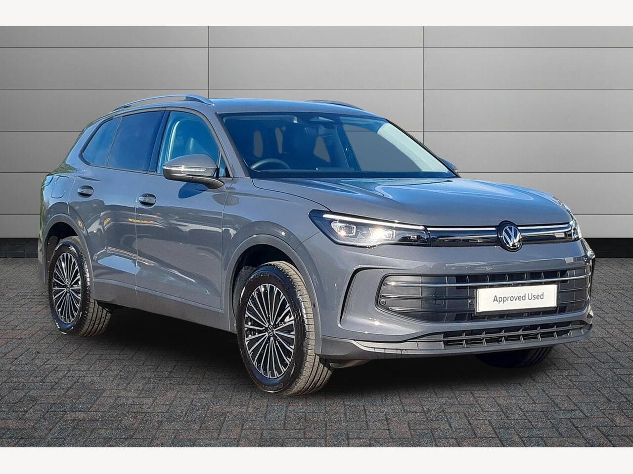 Main listing image - Volkswagen Tiguan