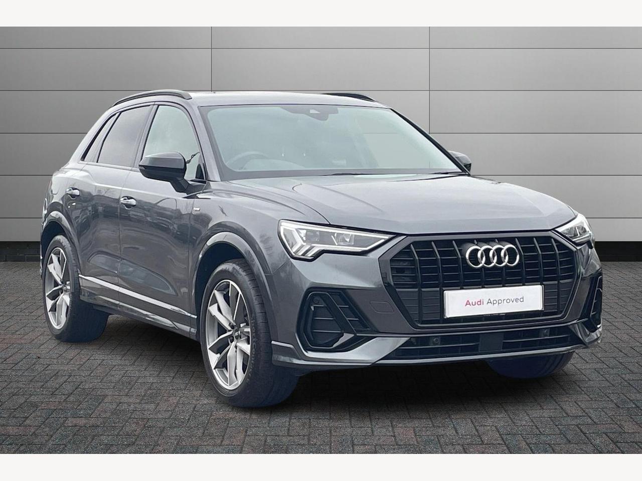 Main listing image - Audi Q3