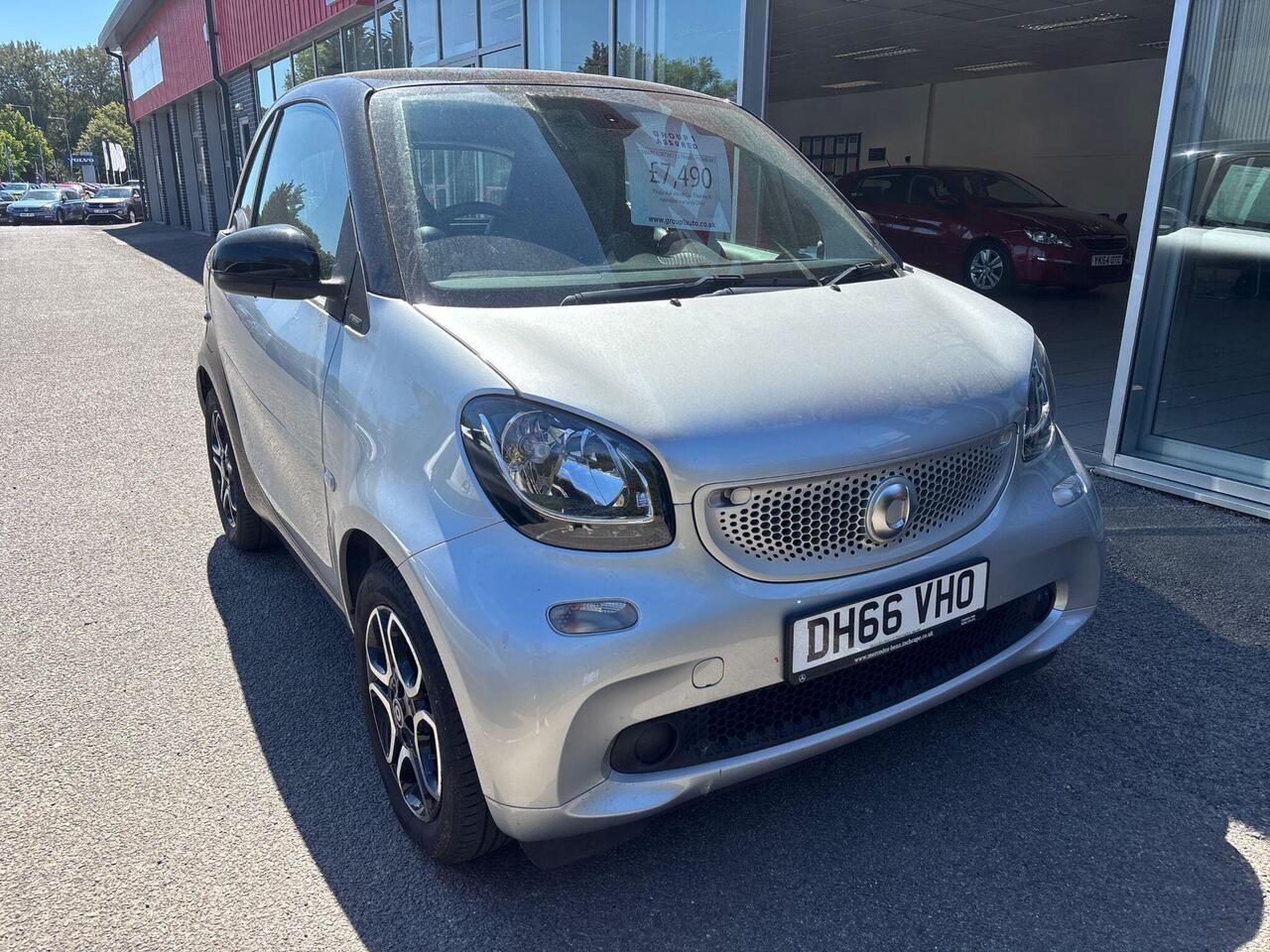 Main listing image - Smart Fortwo Coupe