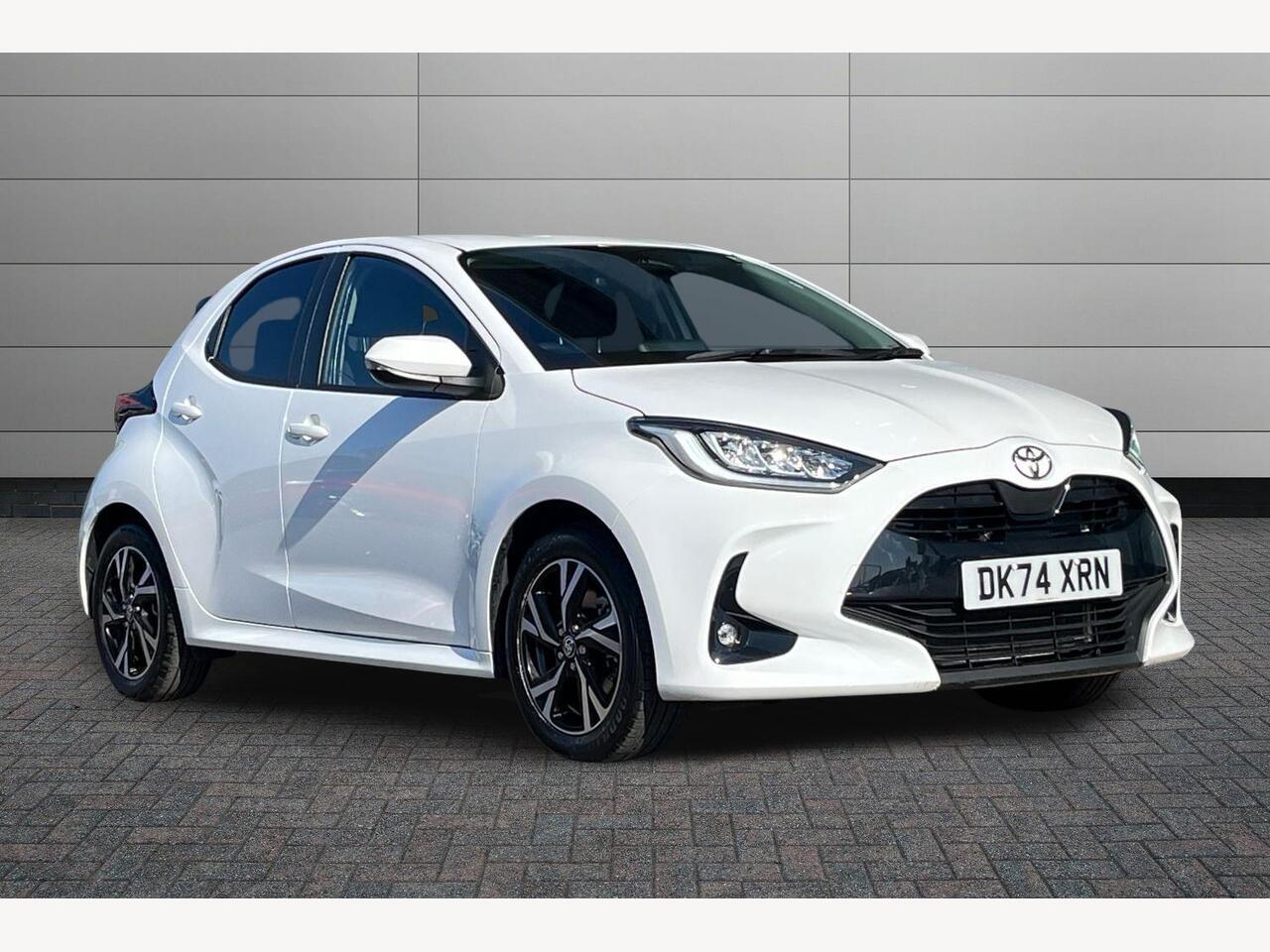 Main listing image - Toyota Yaris
