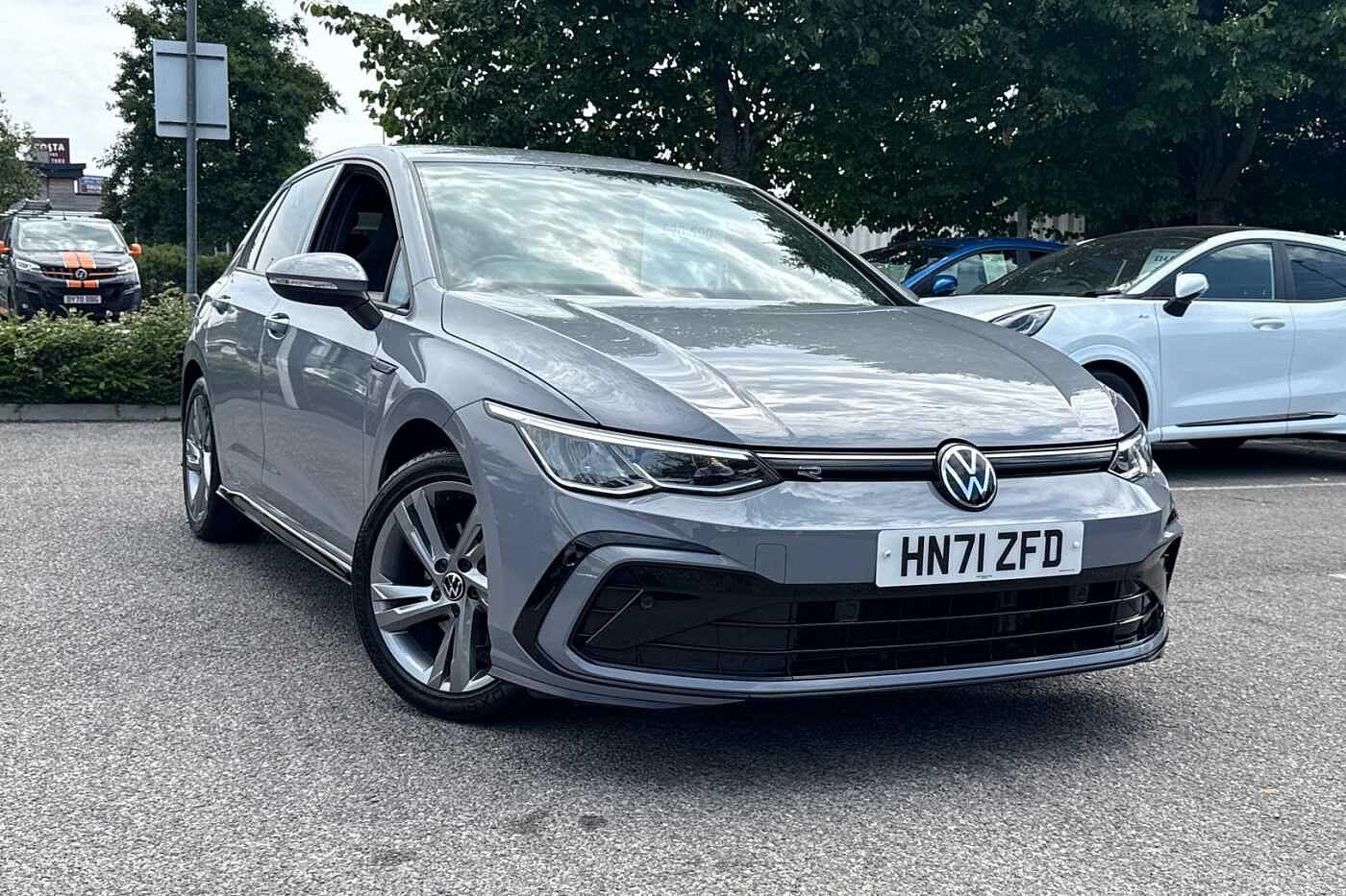 Main listing image - Volkswagen Golf